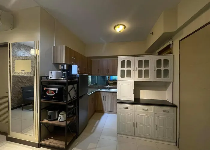 Hotel Two Bedroom With Balcony Pasig