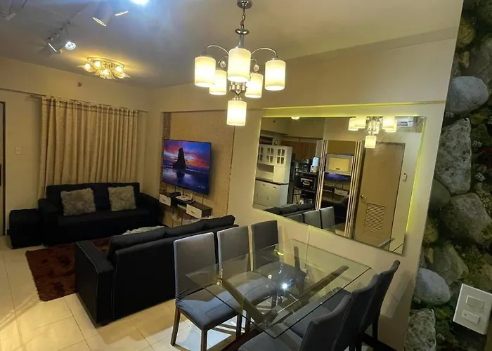 Hotel Two Bedroom With Balcony Pasig 5*