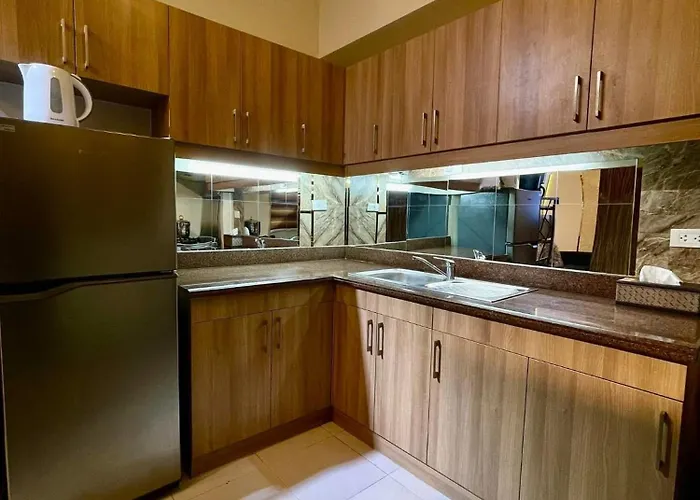 Hotel Two Bedroom With Balcony Pasig