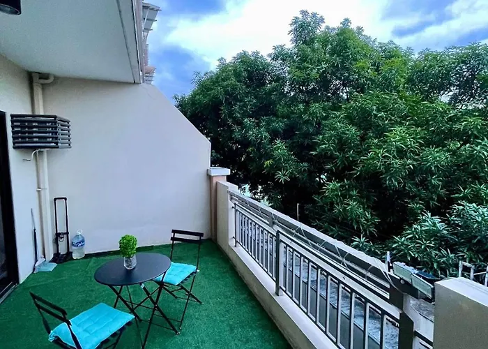 Two Bedroom With Balcony Pasig 5*